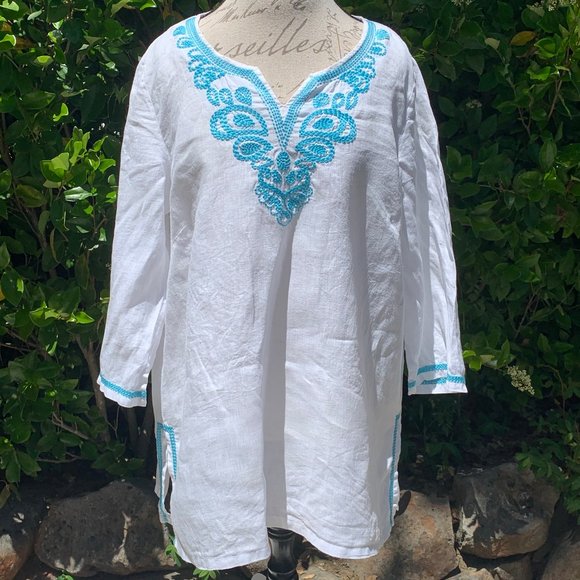 Saks Fifth Avenue Tops - Saks Fifth Avenue White Embroidered Linen Tunic XL